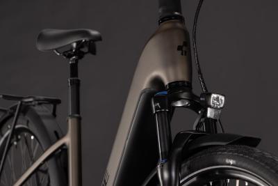 Cube Touring Hybrid Pro 800 metallicumbra'n'black Gr&ouml;&szlig;e: Easy Entry 62 cm Produktbild 5