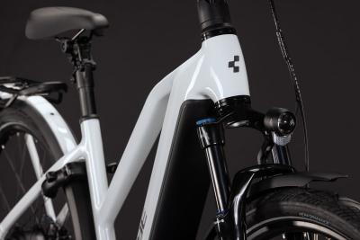 Cube Kathmandu Hybrid Deluxe Pro 800 metallicwhite'n'chrome Gr&ouml;&szlig;e: Trapeze 46 cm Produktbild 5