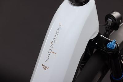 Cube Kathmandu Hybrid Deluxe Pro 800 metallicwhite'n'chrome Gr&ouml;&szlig;e: Easy Entry 62 cm Produktbild 1